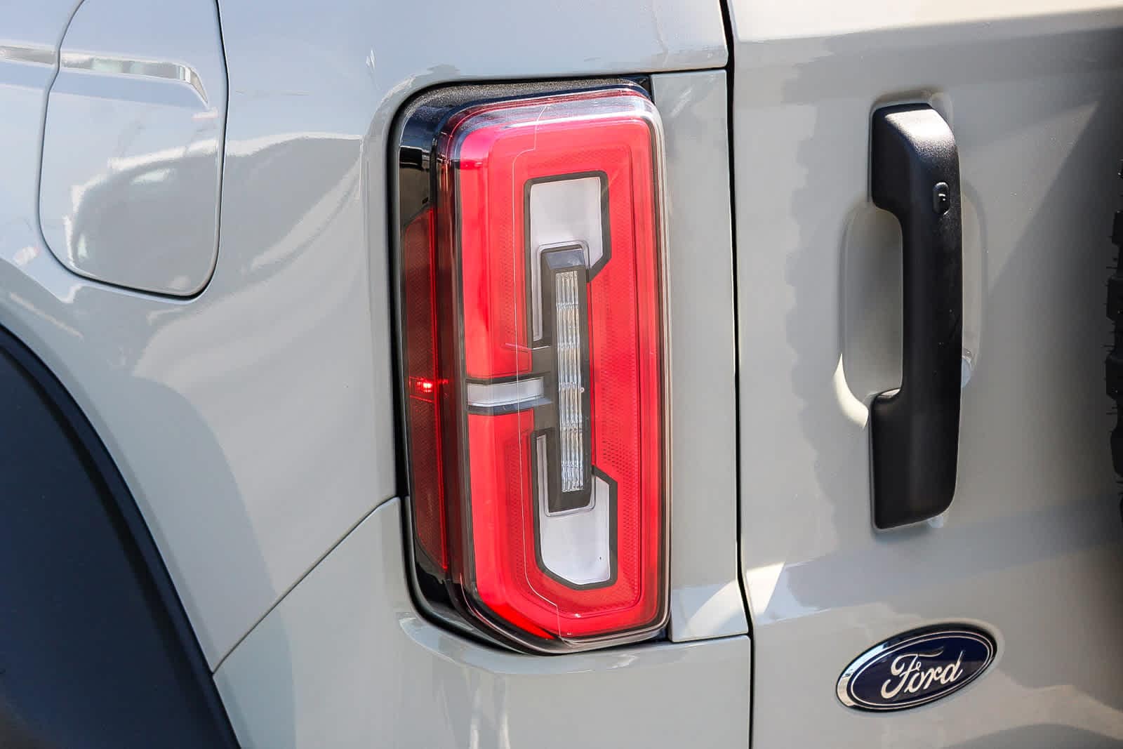 2022 Ford Bronco photo 6