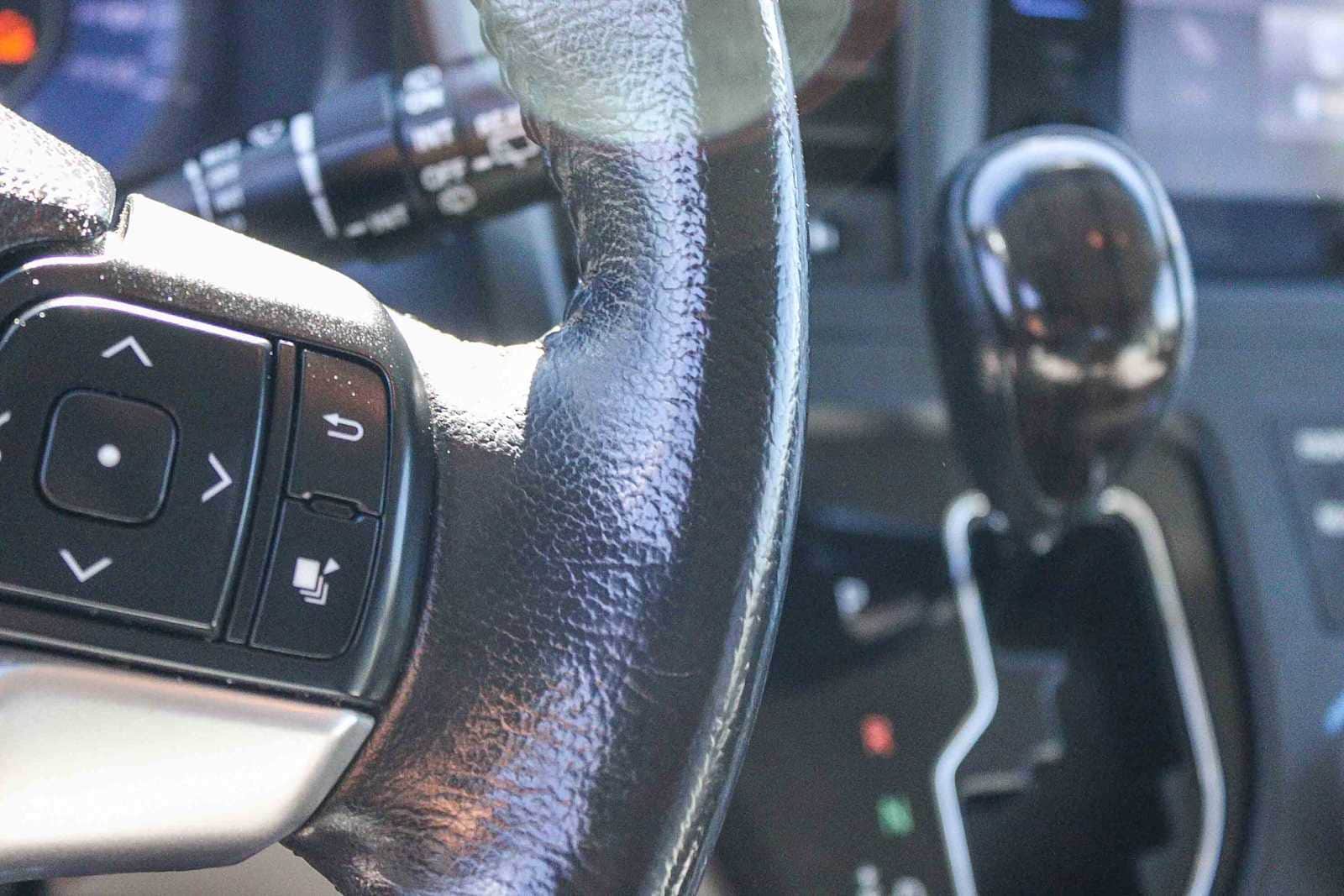 Thumbnail: 2016 Toyota Sienna - 21