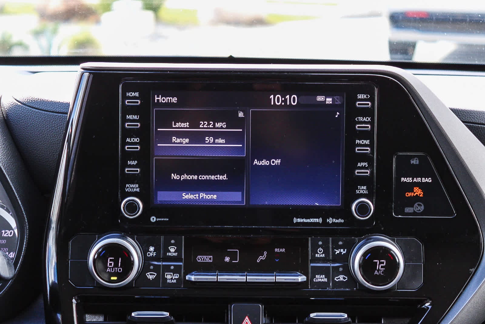 Thumbnail: 2021 Toyota Highlander - 14