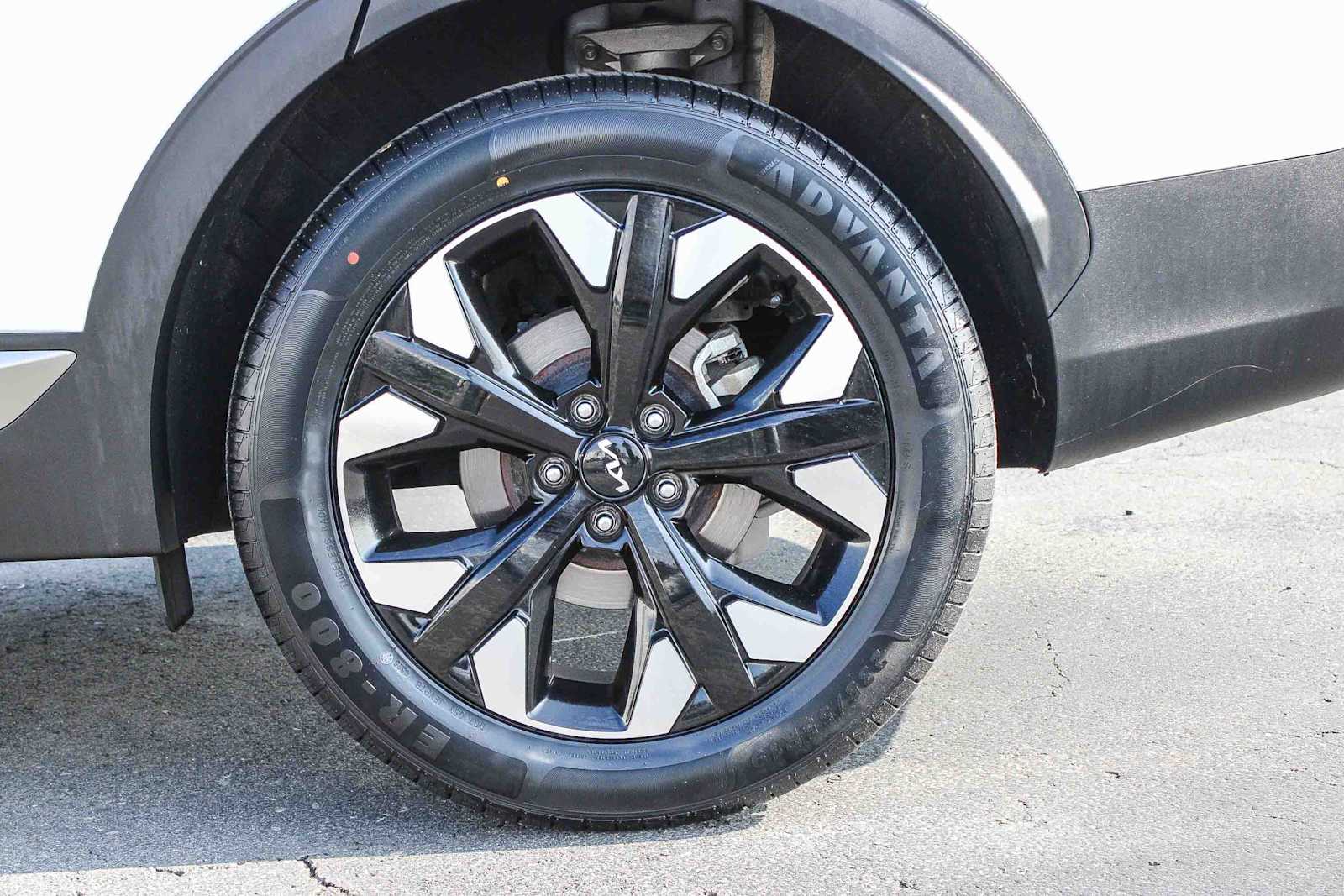 Thumbnail: 2023 Kia Sportage - 8