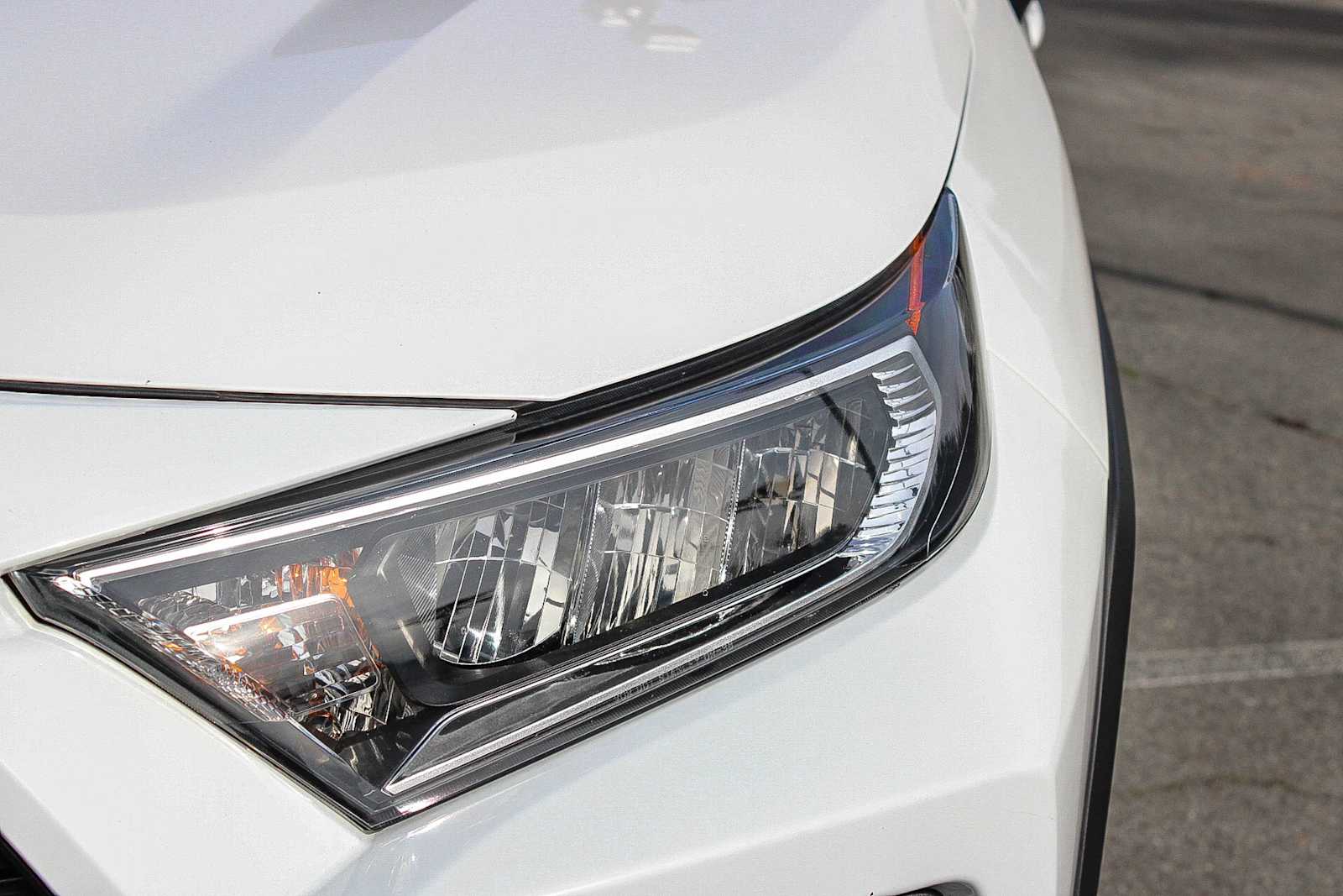 Thumbnail: 2021 Toyota RAV4 - 10