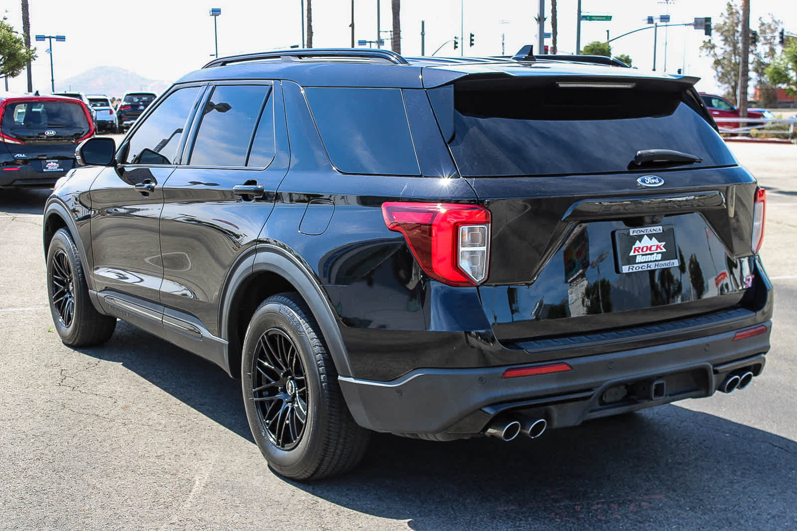 2020 Ford Explorer ST photo 3