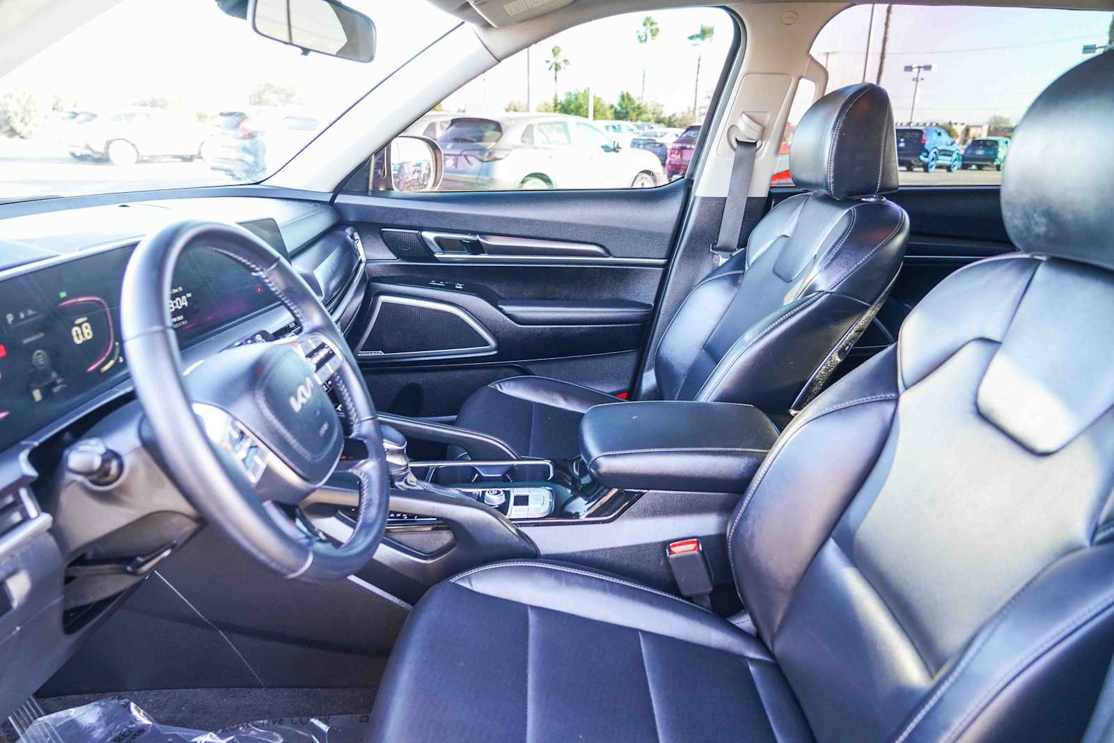 Thumbnail: 2023 Kia Telluride - 17