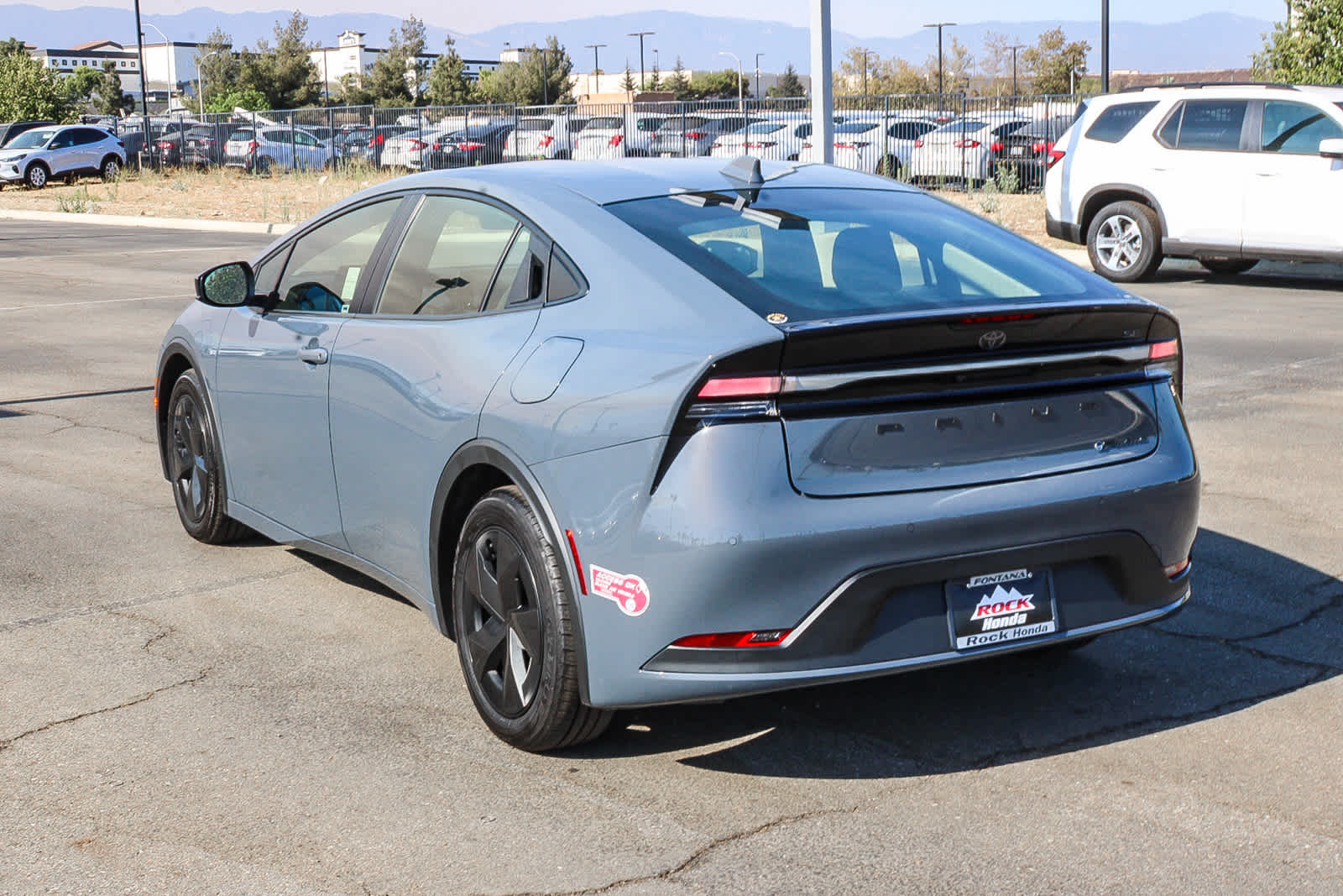 2024 Toyota Prius Prime SE - Photo 8