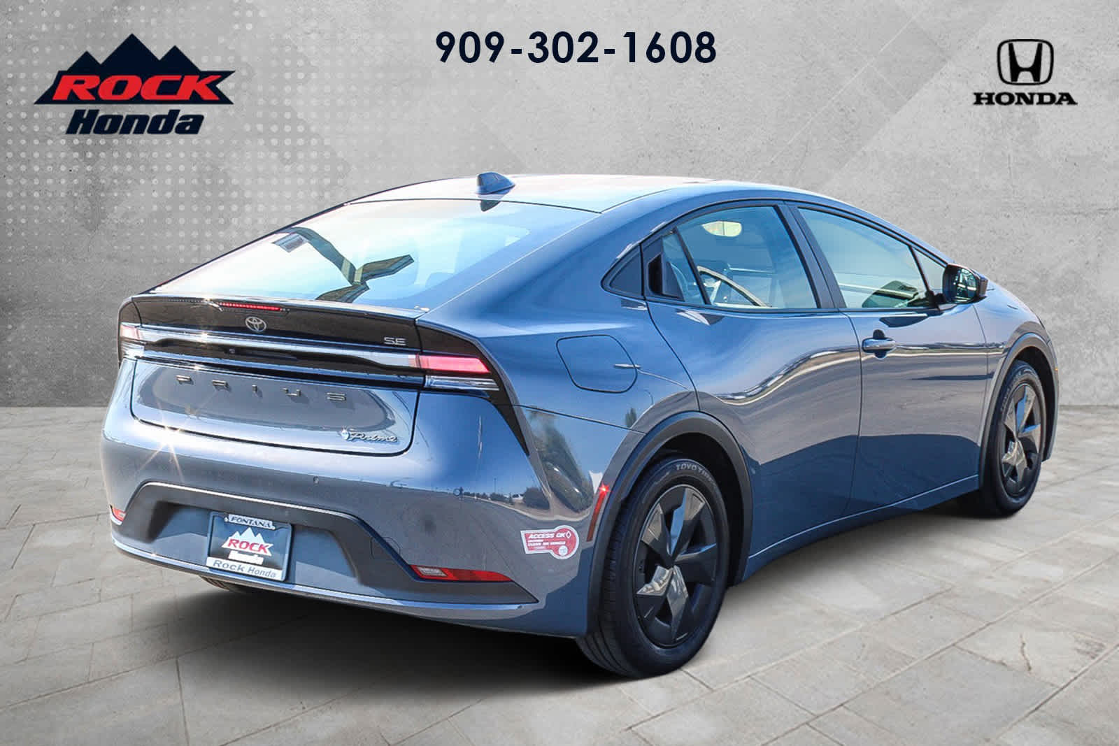 2024 Toyota Prius Prime SE - Photo 6