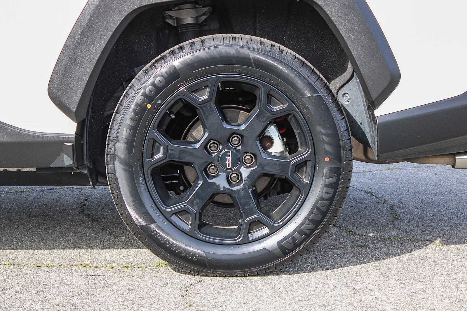 Thumbnail: 2021 Toyota RAV4 - 8