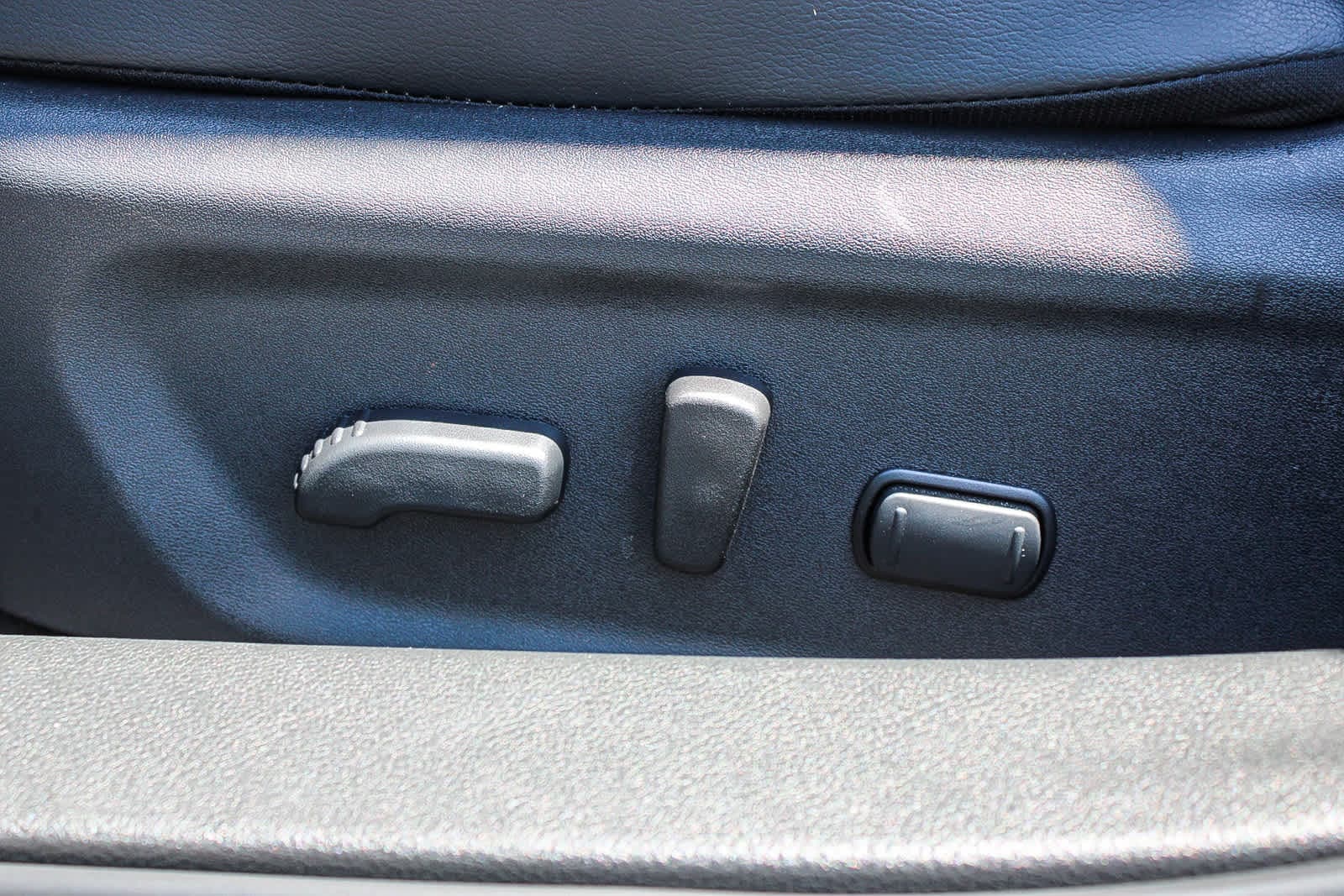2025 Nissan Sentra SR - Photo 20