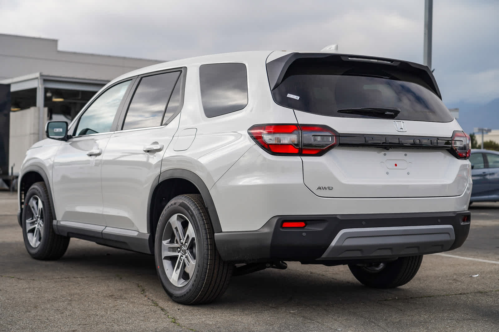 Thumbnail: 2025 Honda Pilot - 8
