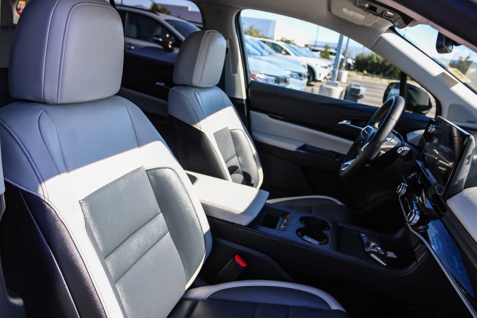 Thumbnail: 2025 Honda Prologue - 16