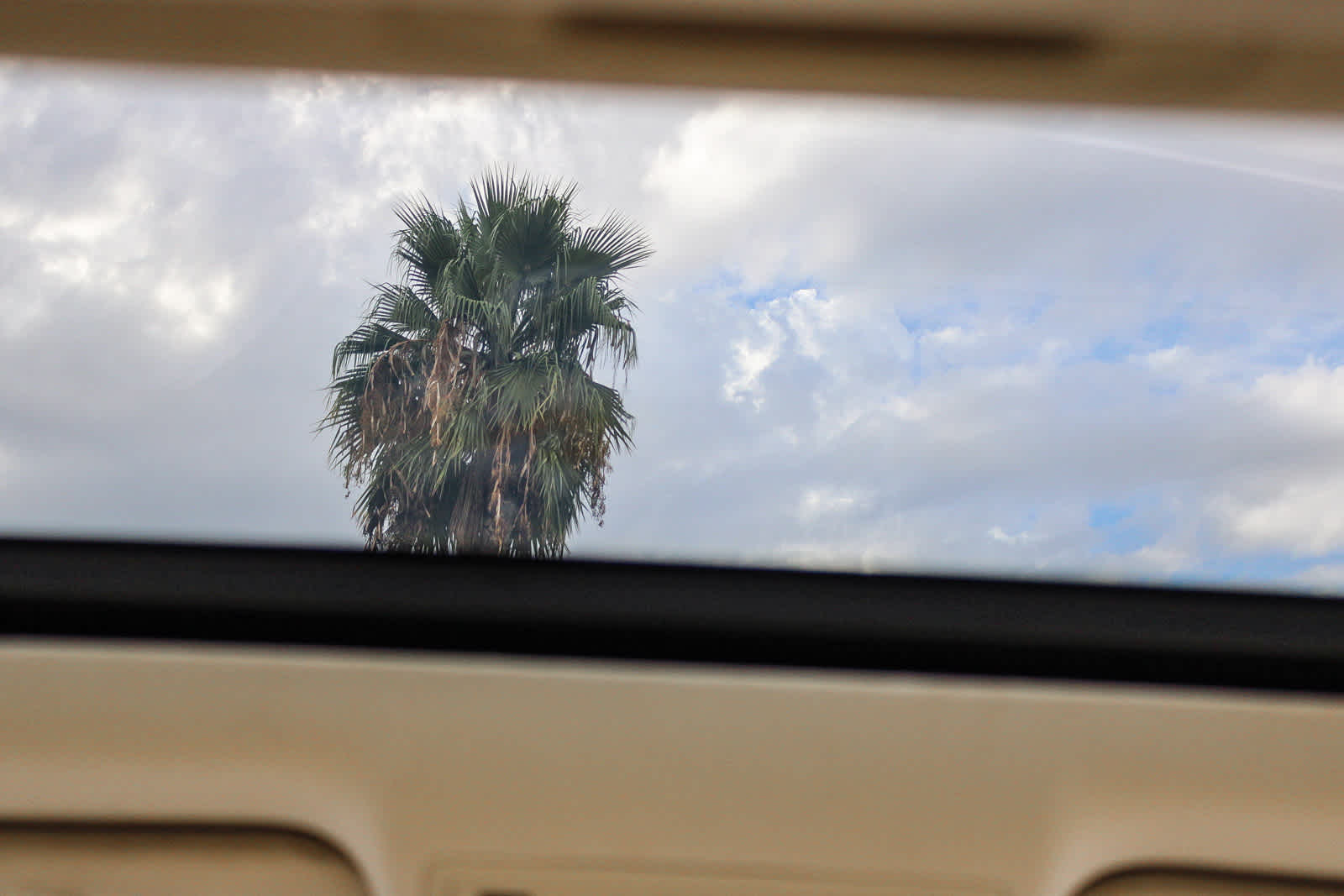 Thumbnail: 2014 Lexus ES - 16