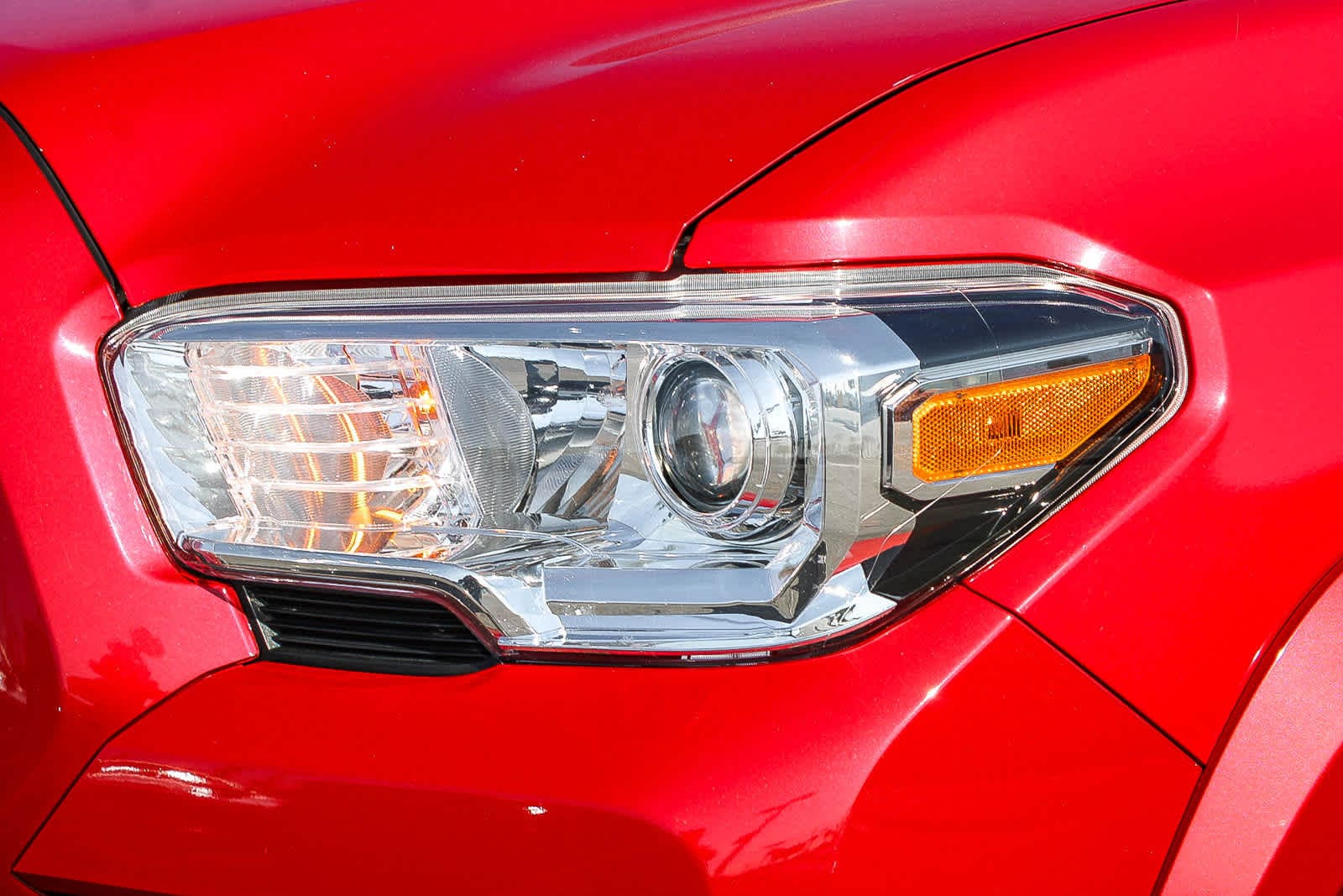 2020 Toyota Tacoma SR5 - Photo 10