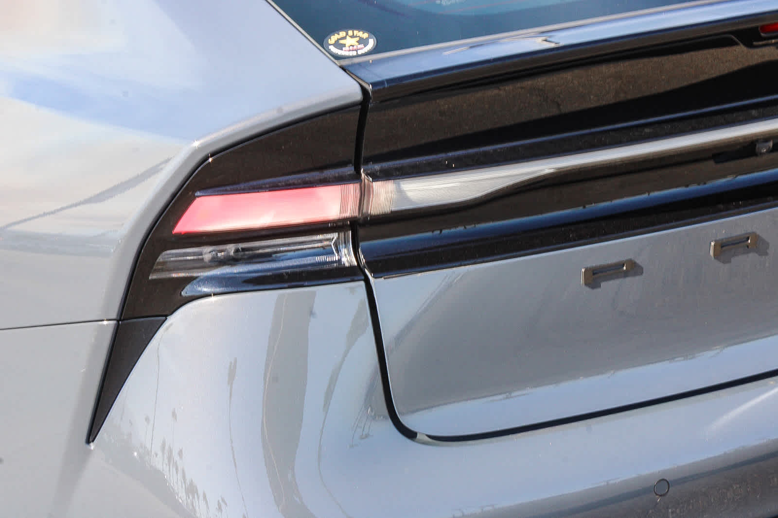 2024 Toyota Prius Prime SE - Photo 9
