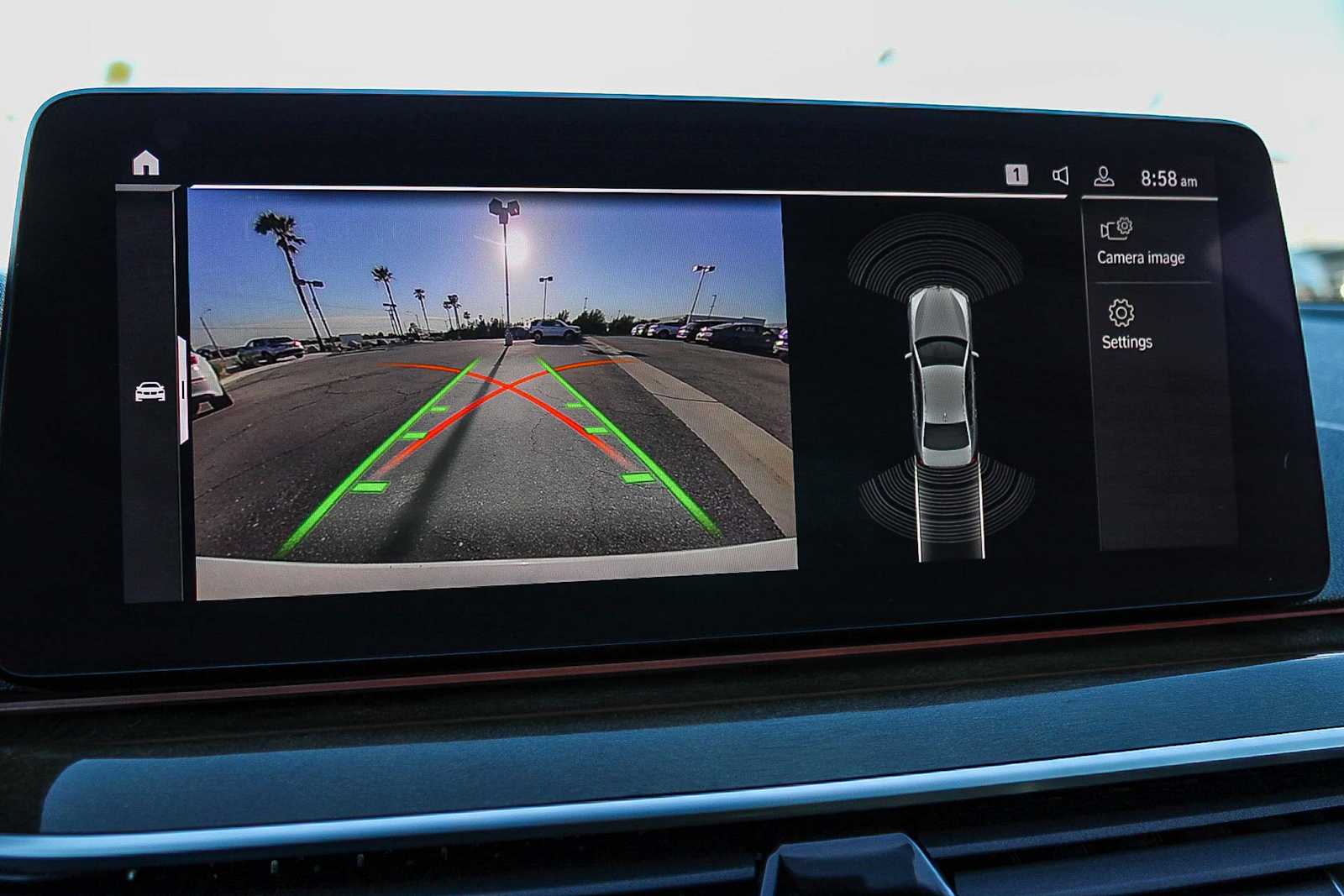 Thumbnail: 2021 BMW 5 Series - 22