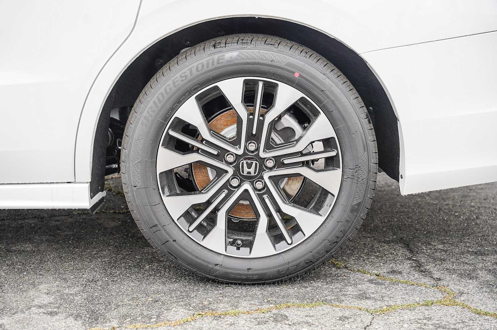 Thumbnail: 2026 Honda Odyssey - 8