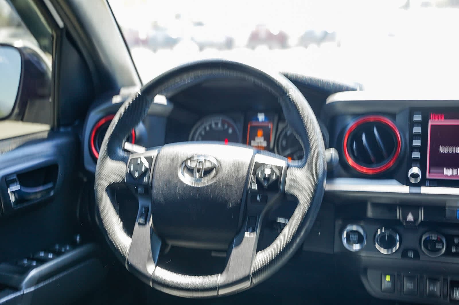 Thumbnail: 2022 Toyota Tacoma - 15