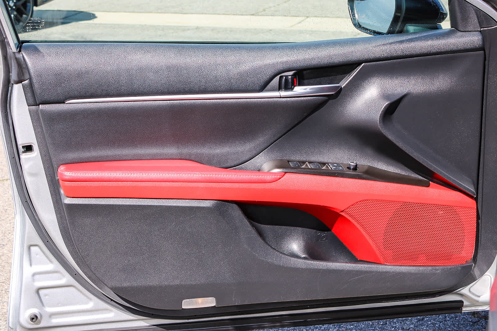 Thumbnail: 2021 Toyota Camry - 21