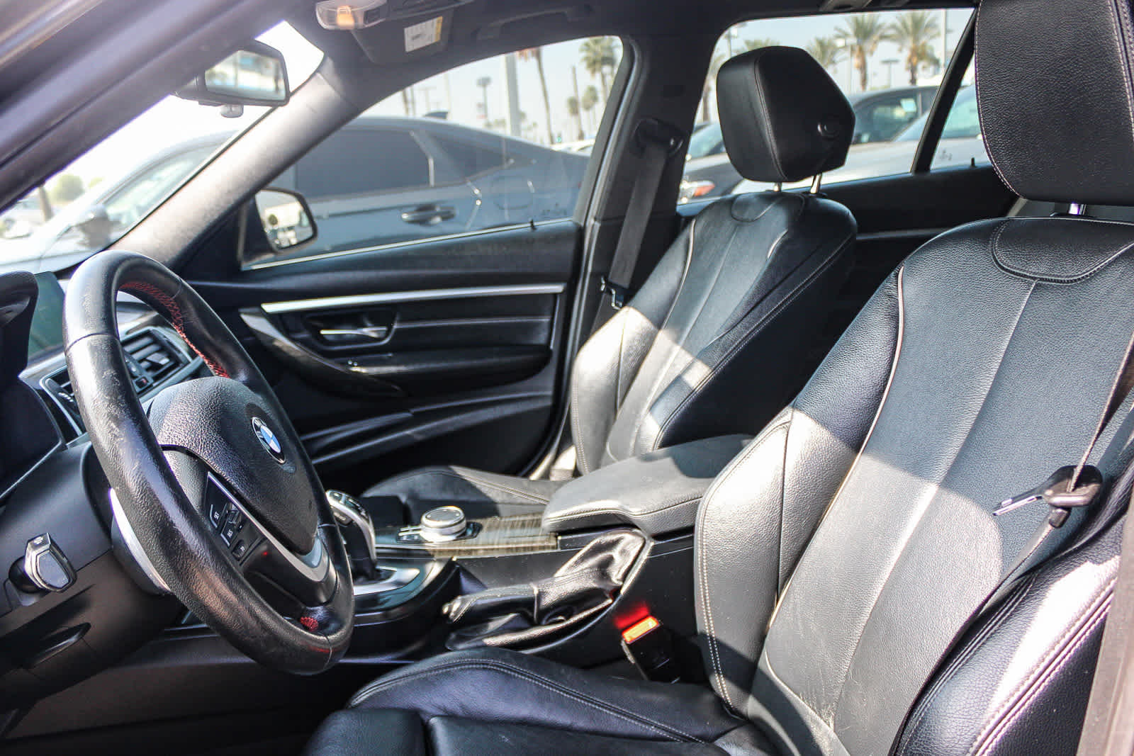 Thumbnail: 2018 BMW 3 Series - 16