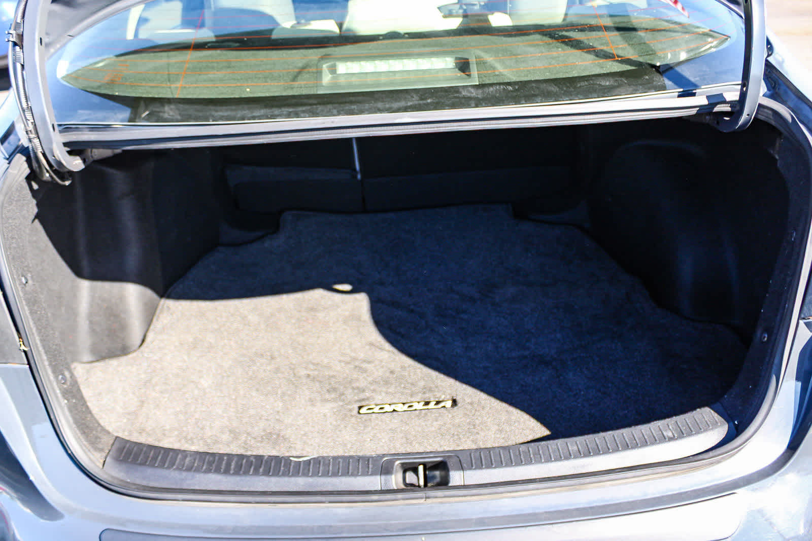 Thumbnail: 2023 Toyota Corolla - 27