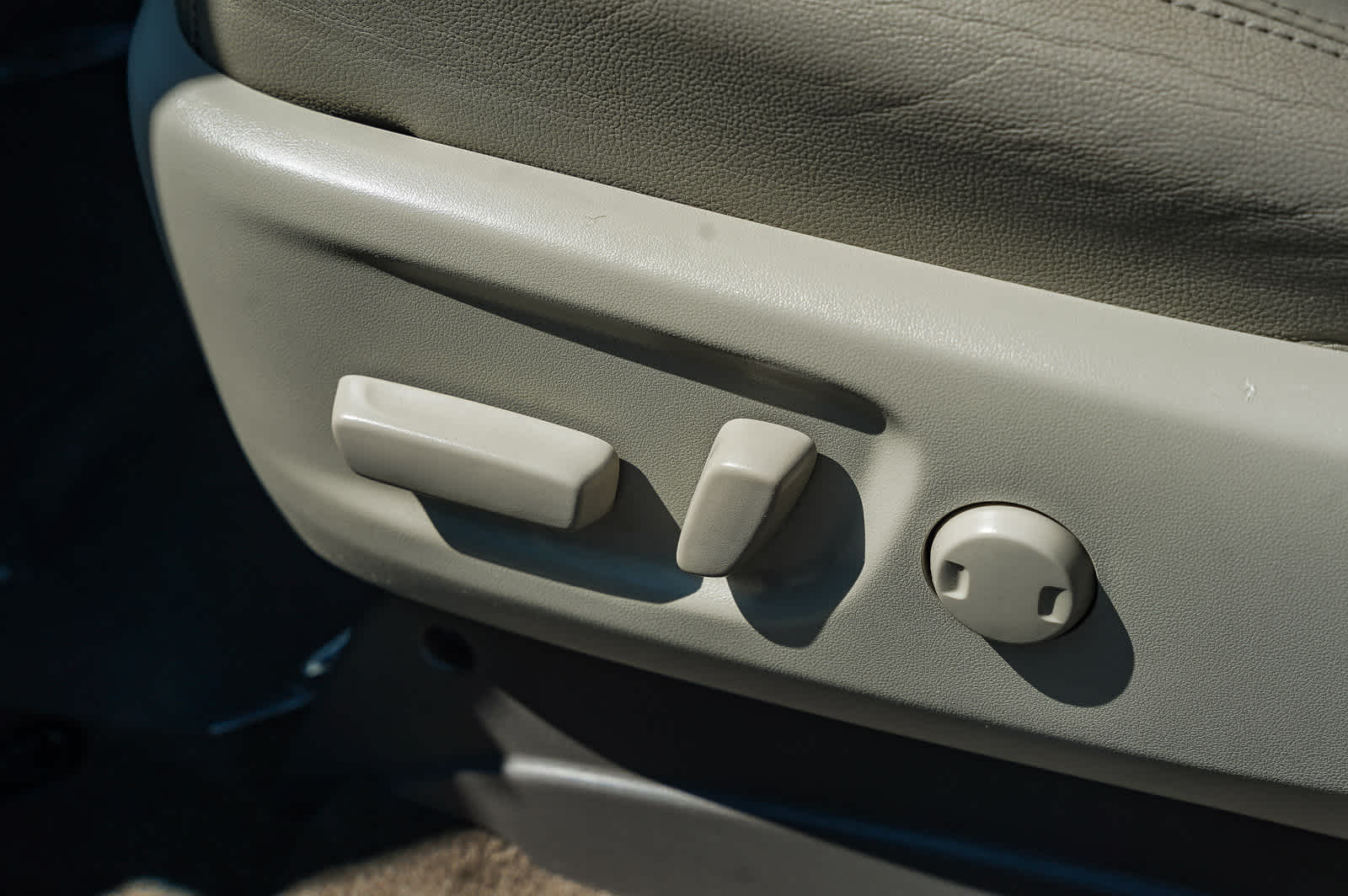 Thumbnail: 2019 Toyota Sienna - 22