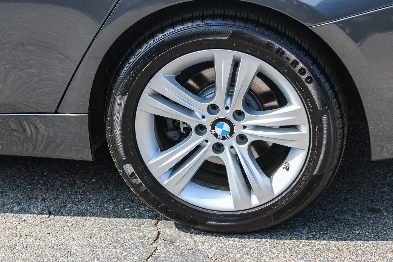 Thumbnail: 2018 BMW 3 Series - 8