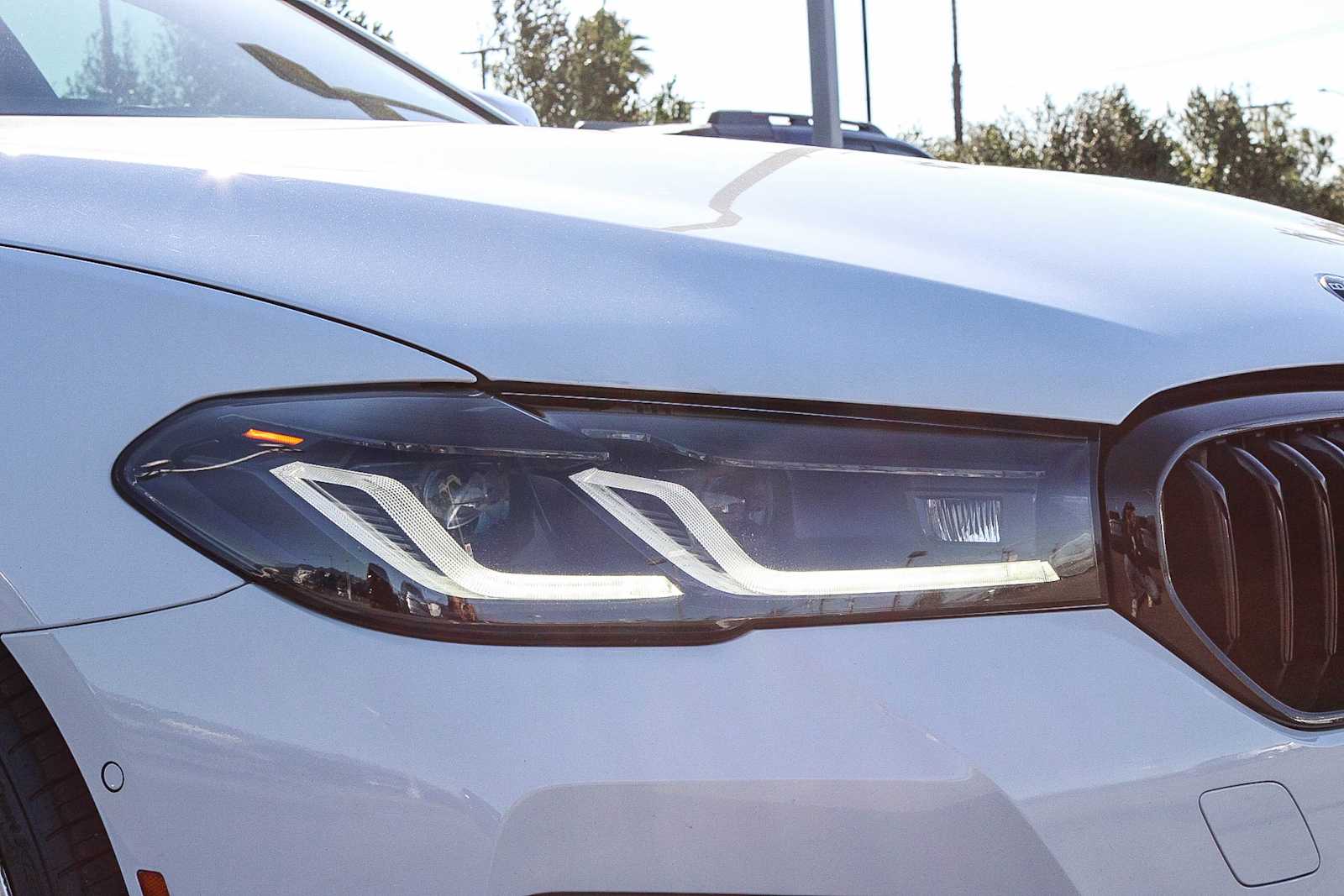 Thumbnail: 2022 BMW 5 Series - 10