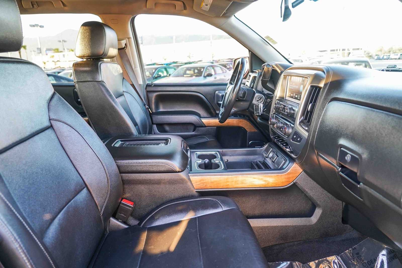 Thumbnail: 2016 Chevrolet Silverado 1500 - 17