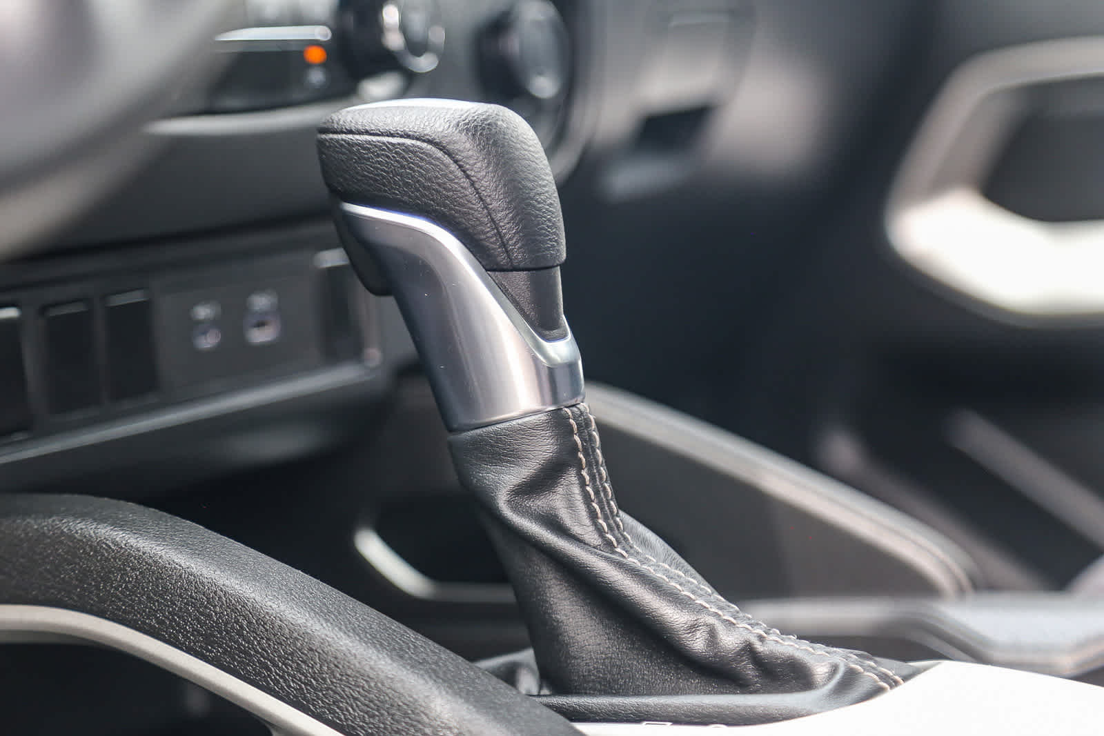 Thumbnail: 2023 Nissan Frontier - 22