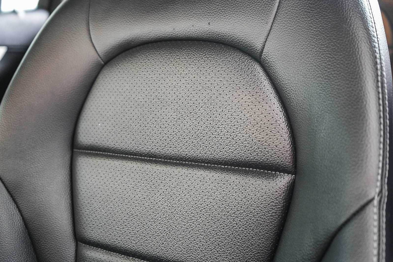 Thumbnail: 2022 Mercedes-Benz GLC - 22