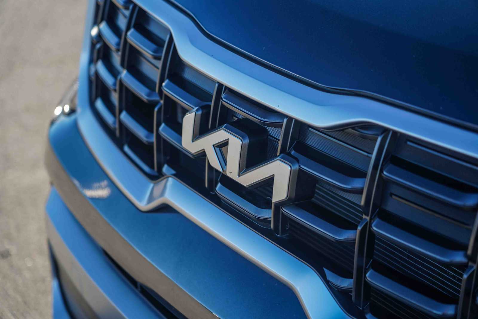 Thumbnail: 2023 Kia Telluride - 3