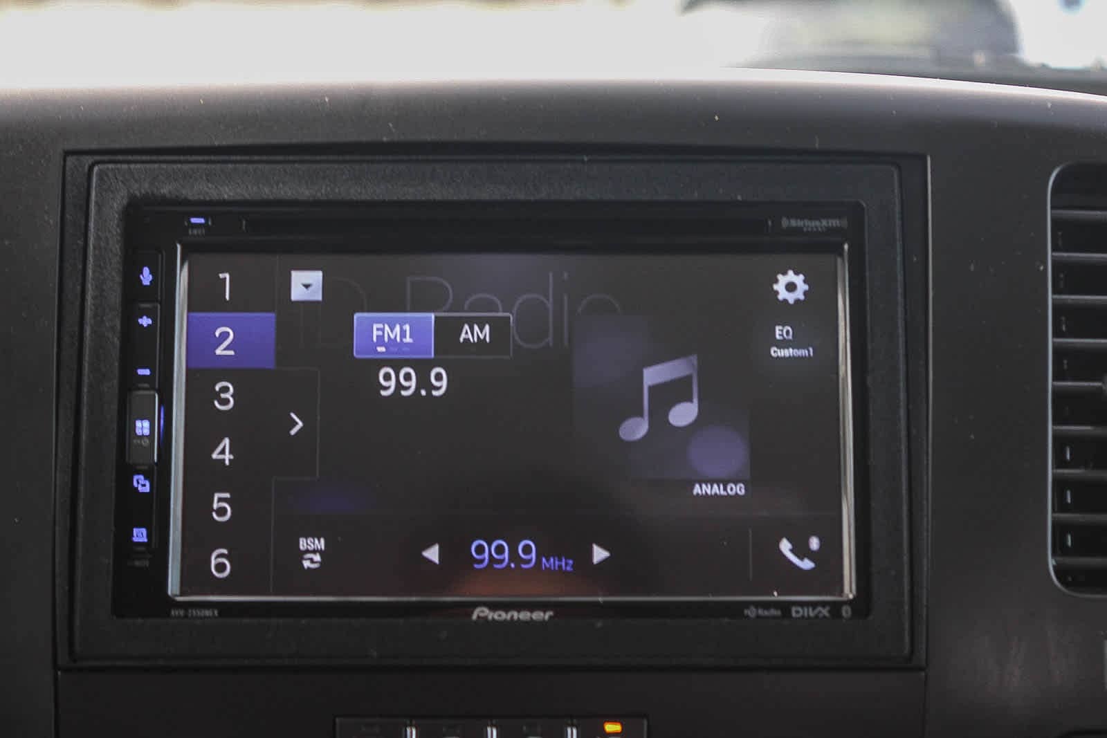 Thumbnail: 2011 GMC Sierra 1500 - 14