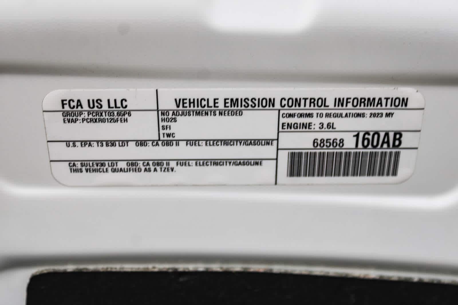 2023 Chrysler Pacifica Hybrid Limited 29