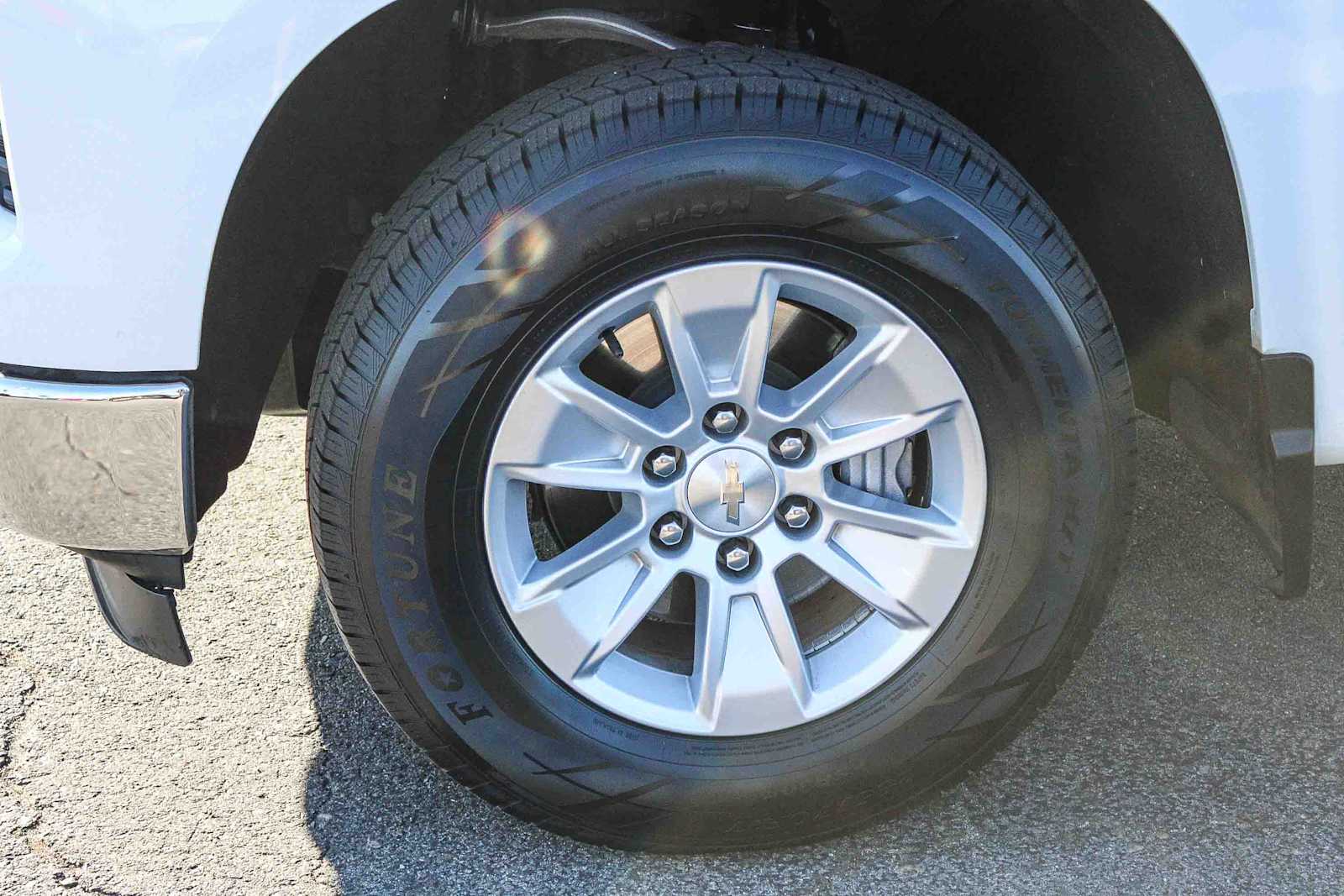 Thumbnail: 2022 Chevrolet Silverado 1500 - 9