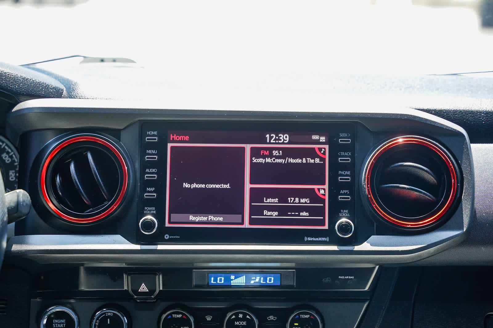 Thumbnail: 2022 Toyota Tacoma - 14