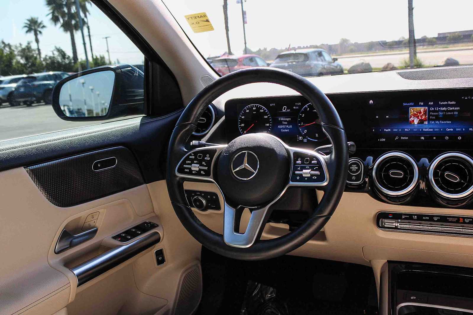 Thumbnail: 2022 Mercedes-Benz GLA - 15