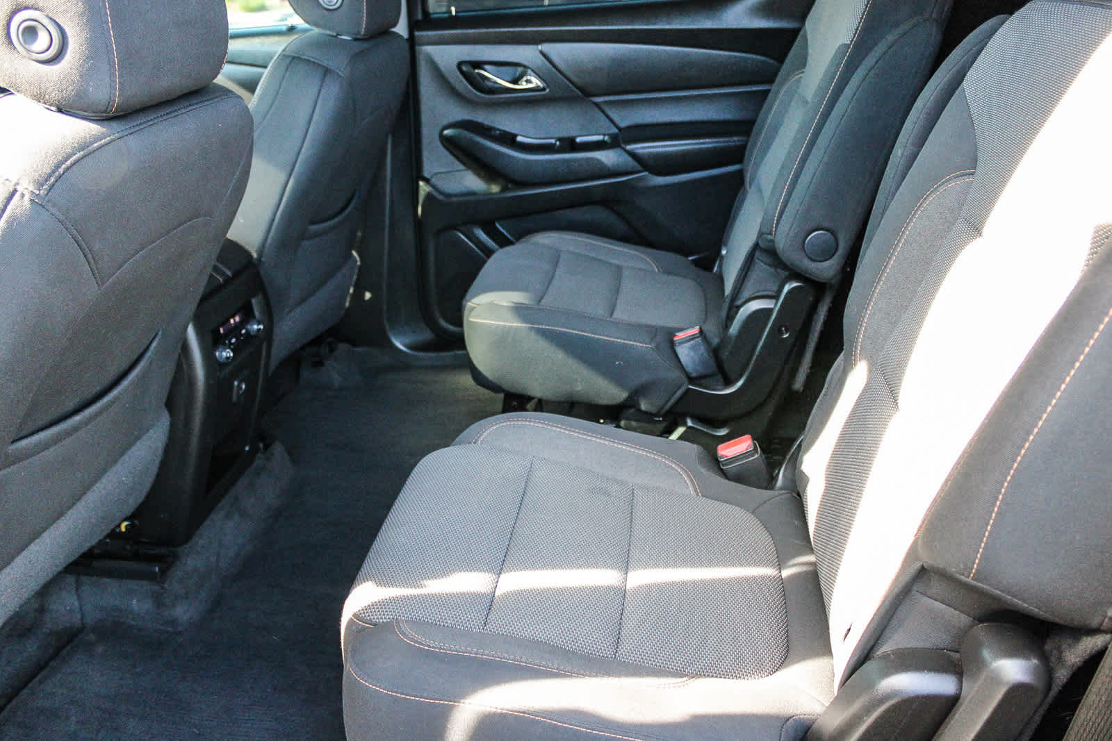 Thumbnail: 2019 Chevrolet Traverse - 18