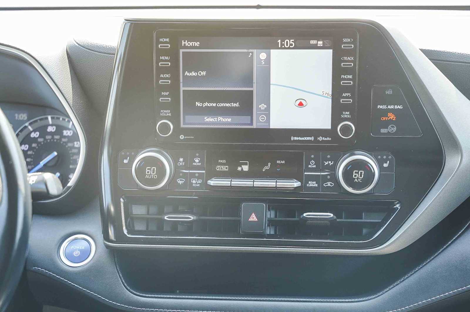 Thumbnail: 2021 Toyota Highlander - 14