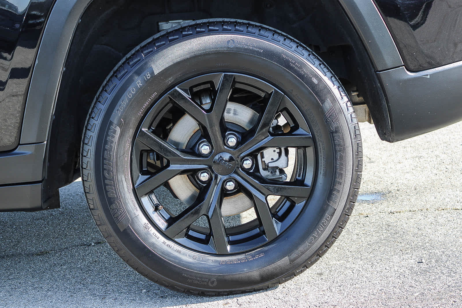 2024 Jeep Grand Cherokee Altitude photo 3