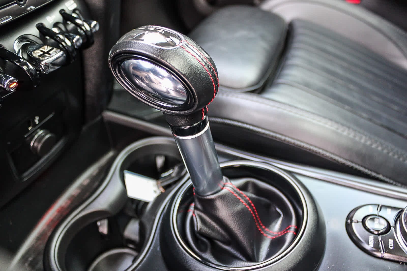 Thumbnail: 2019 MINI Cooper Countryman - 19