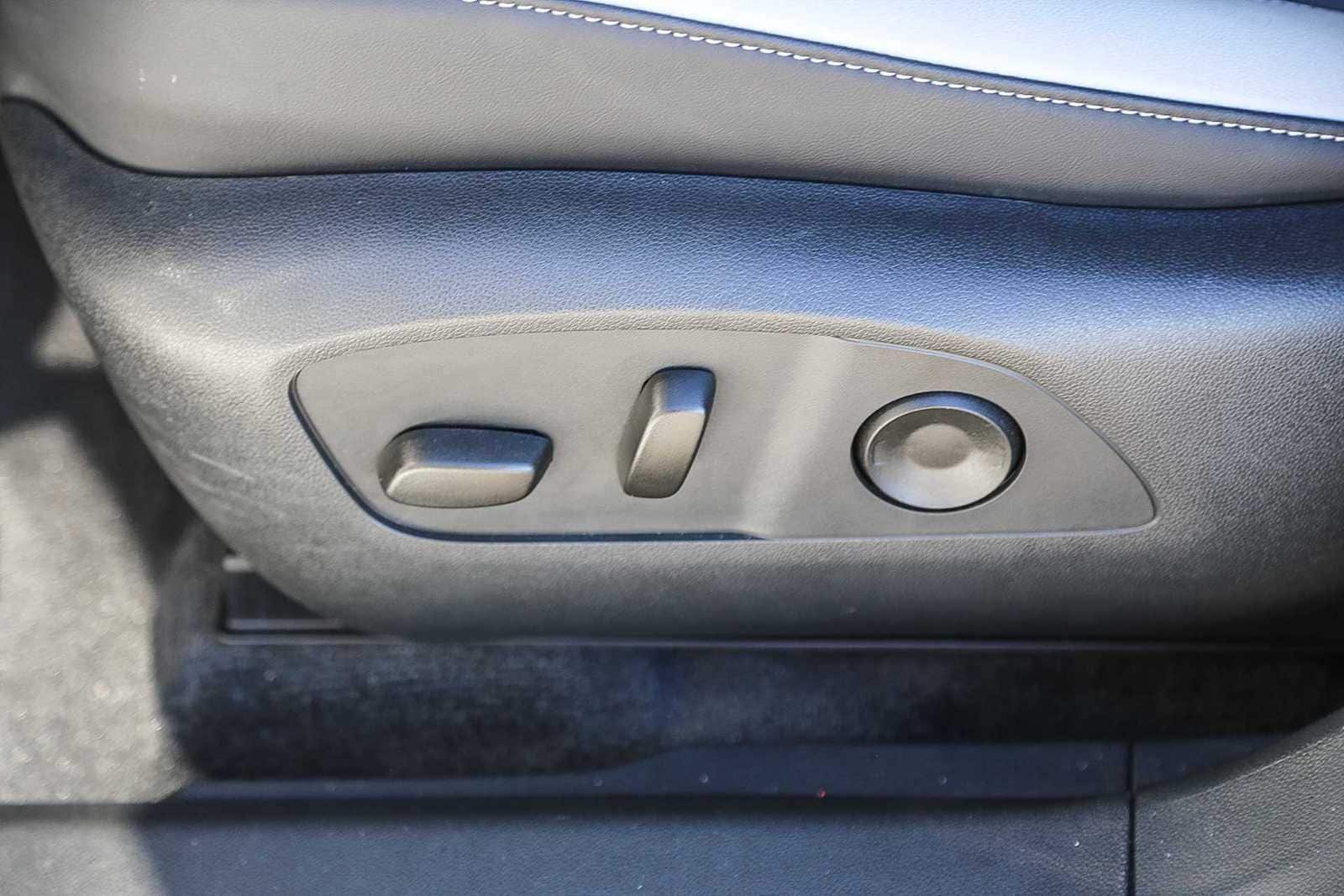 Thumbnail: 2025 Honda Prologue - 21