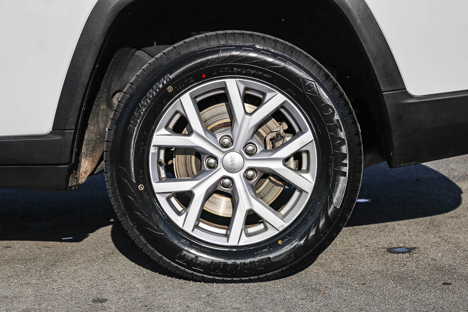 2022 Jeep New Grand Cherokee Limited photo 3