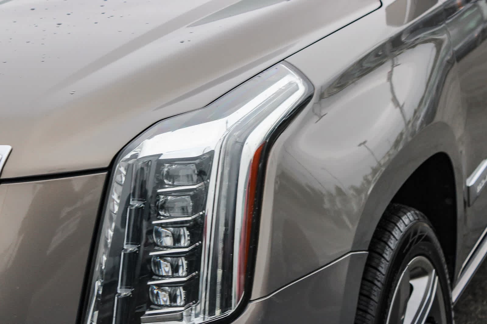 Thumbnail: 2018 Cadillac Escalade - 10