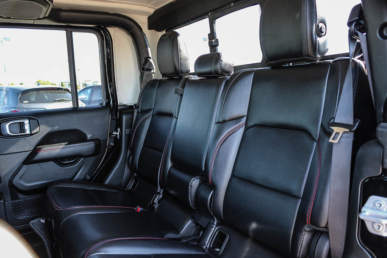 Thumbnail: 2021 Jeep Gladiator - 18