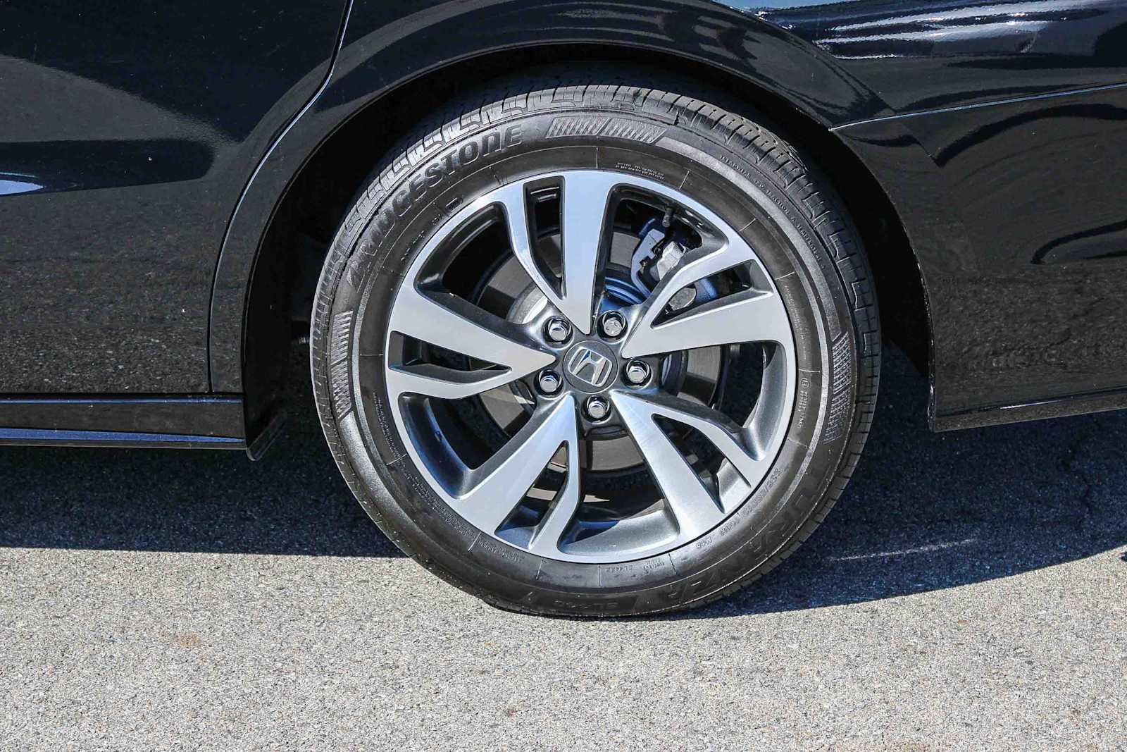 Thumbnail: 2024 Honda Odyssey - 8