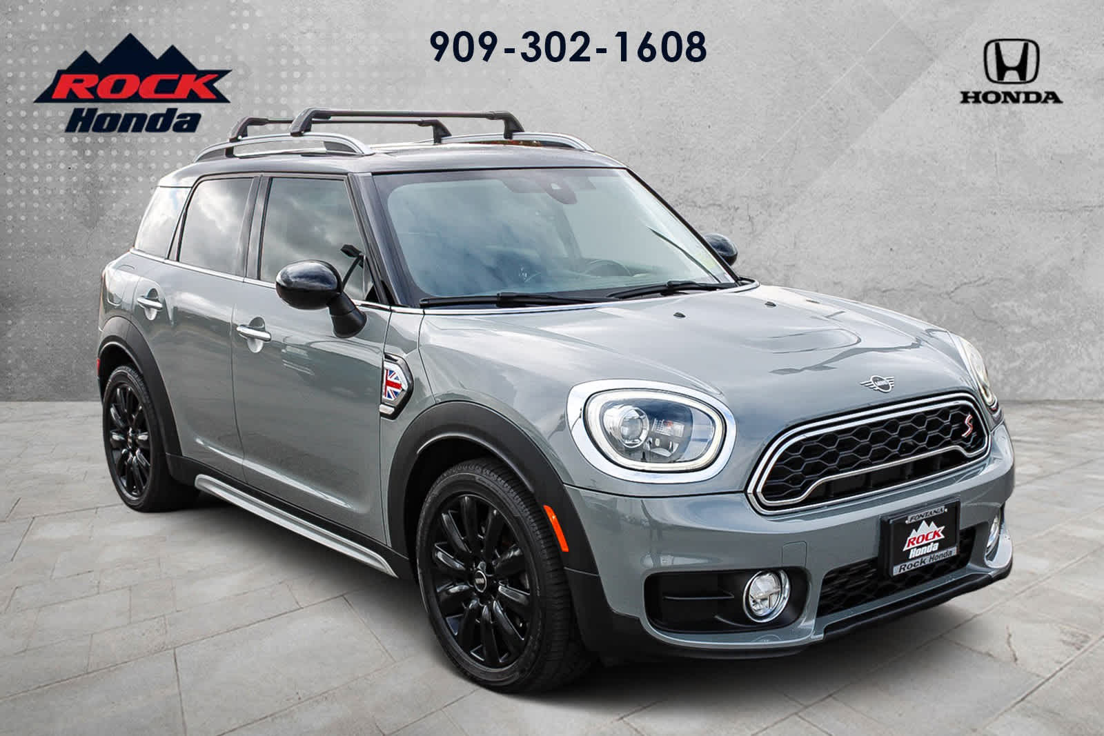 2019 MINI Countryman Cooper S Iconic photo 2