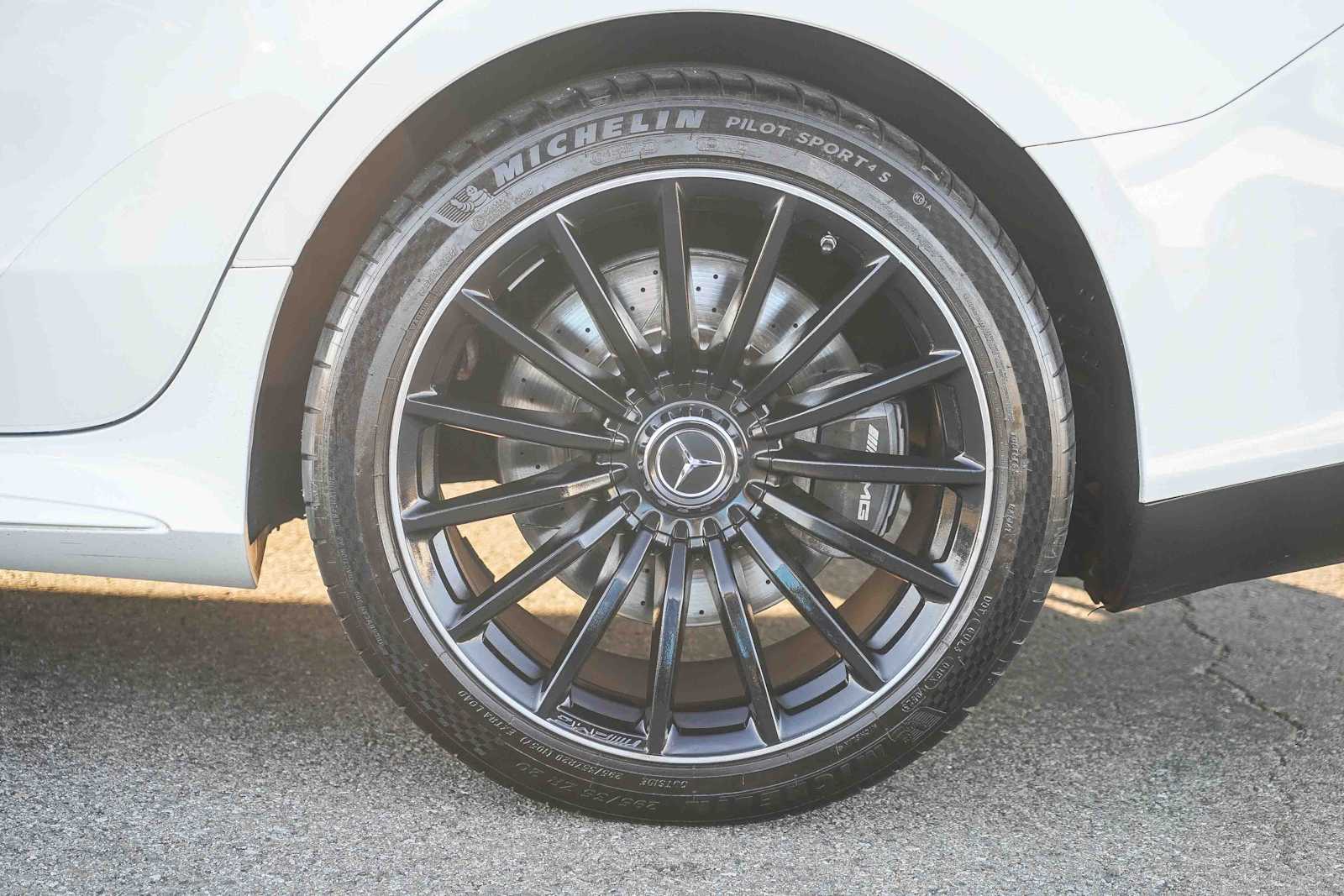 Thumbnail: 2020 Mercedes-Benz AMG GT - 11