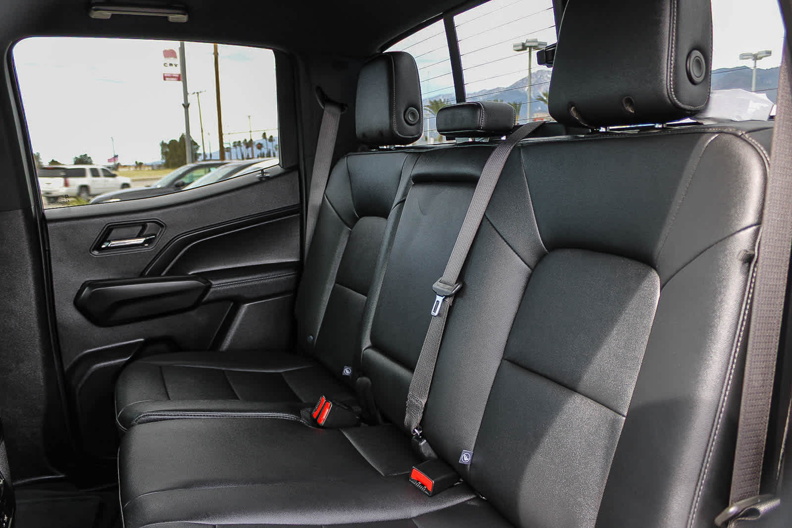 Thumbnail: 2025 Chevrolet Colorado - 18