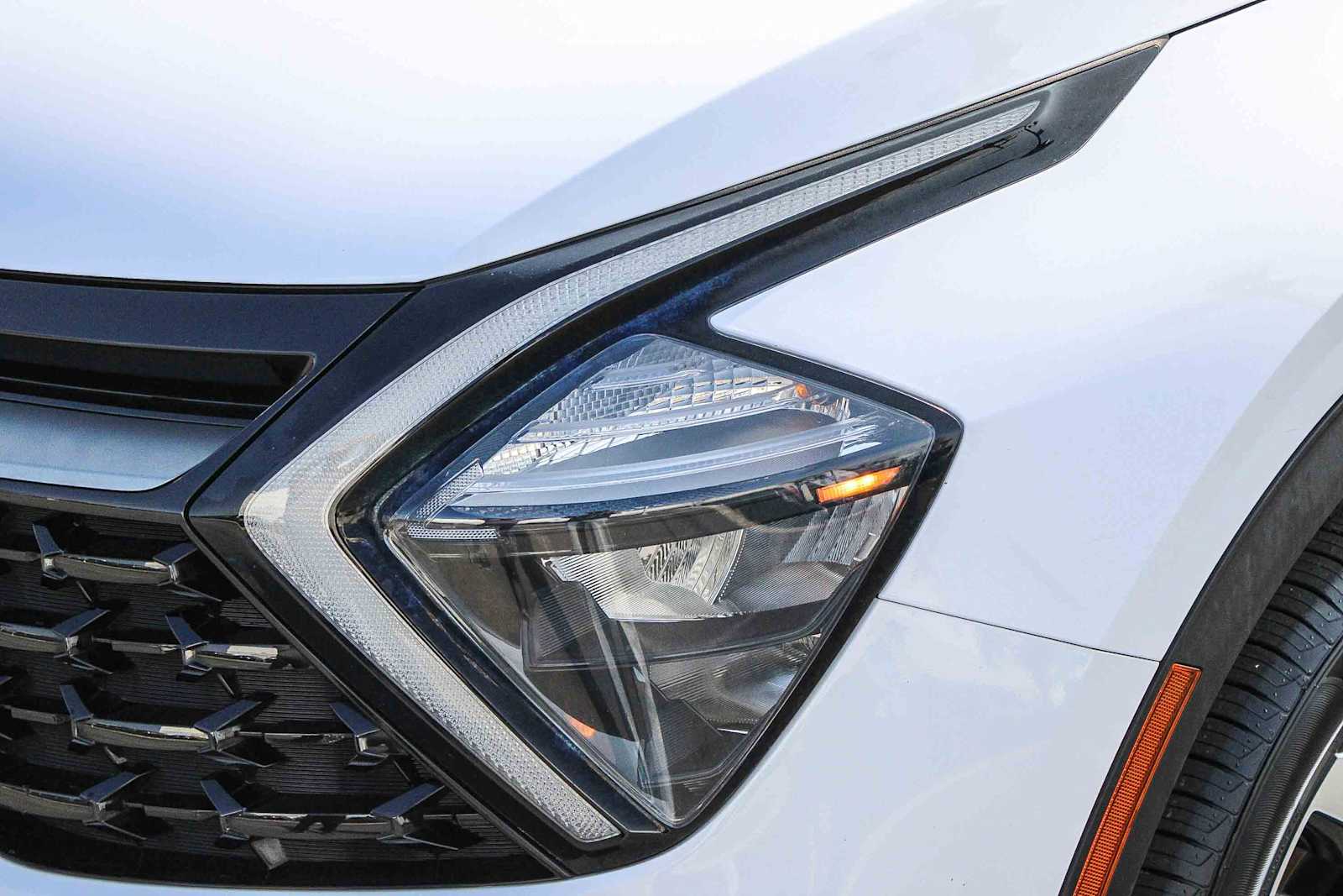 Thumbnail: 2023 Kia Sportage - 10