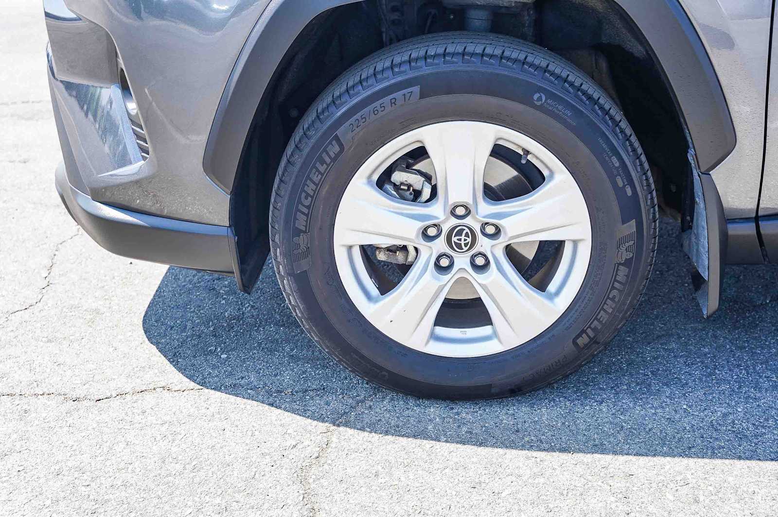 Thumbnail: 2020 Toyota RAV4 - 8