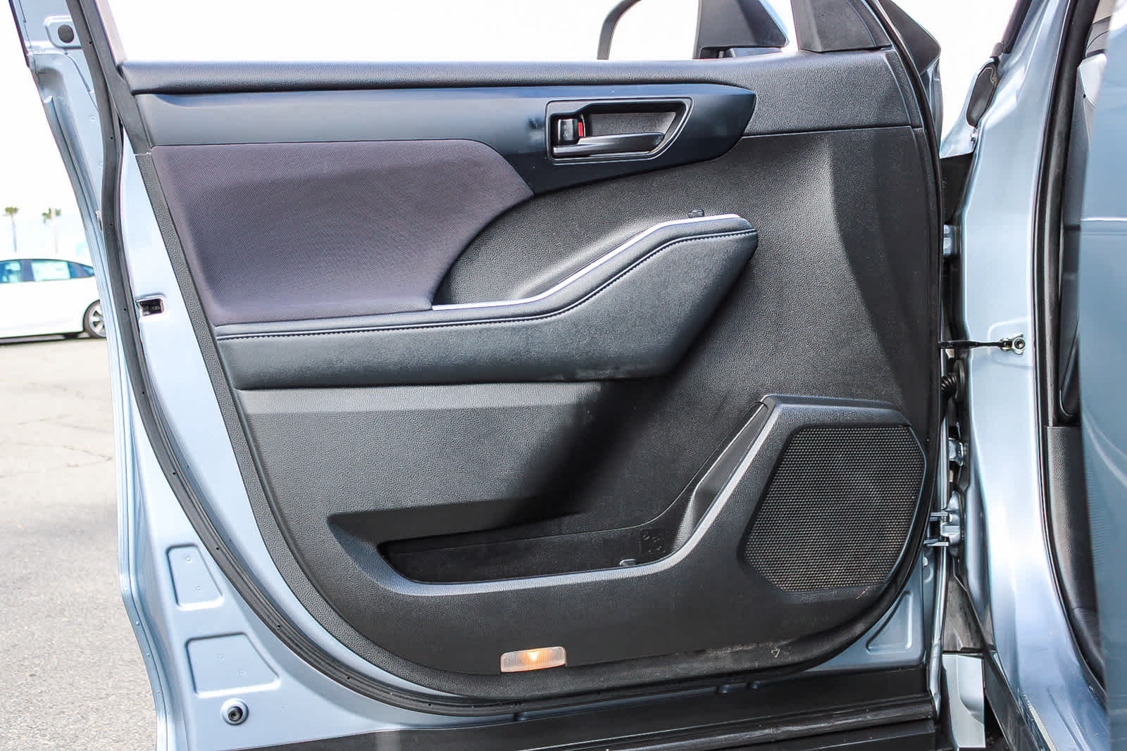 Thumbnail: 2021 Toyota Highlander - 22