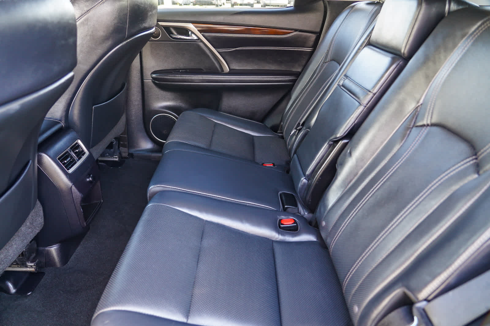 Thumbnail: 2016 Lexus RX - 19